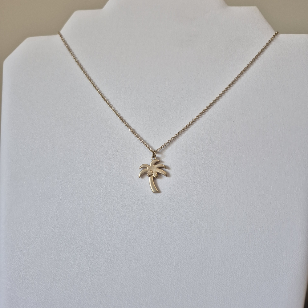 NWT Gold Palm Tree Pendant Necklace